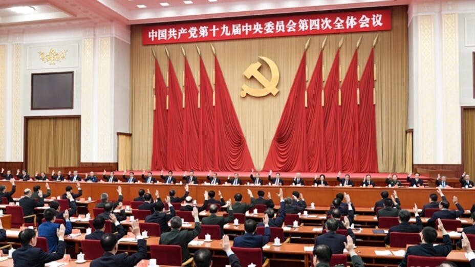 7月1日是中共建黨節，今年是百年誕，回想百年前建黨只有56名黨員，百年後發展到9500萬人，是世界第一大黨。（亞新社）