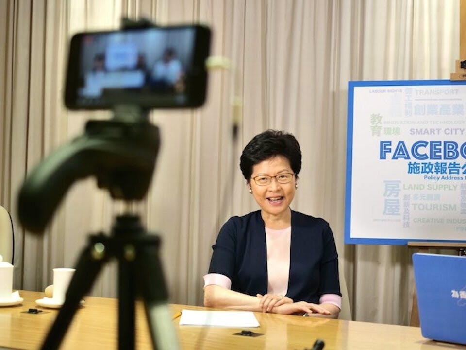 為什麼女特首不宣布停工，以避免周一東鐵的慘況呢？（林鄭月娥Facebook）