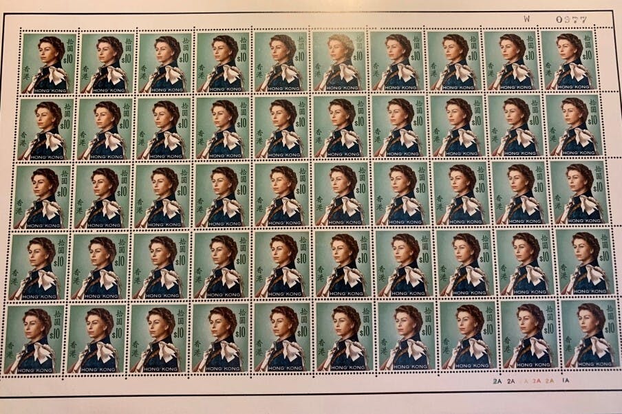 1973年全版英女王軍裝$10郵票，最高峰時被炒至過百萬元。