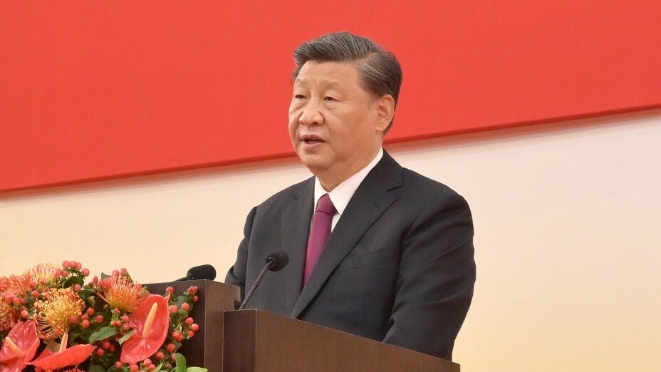 習主席在講話中強調要特別關心青年人，希望他們投身到建設美好香港的行列中。（亞新社）