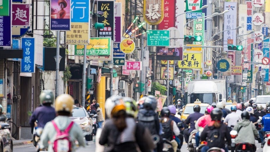 絕大部分的台灣科技公司，過去都有在大陸投資建廠和甚至建立研發中心，現在西方客人都逼他們「derisk」，把生產遷離大陸。（Shutterstock）