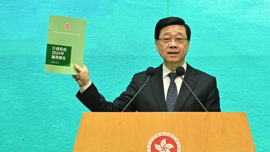 經濟建設似乎仍是行政長官改革的主調，佔了大量篇幅。（政府新聞處）