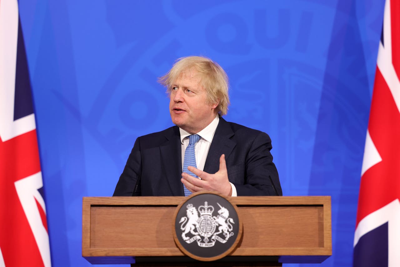 英國首相並不覺得有更多的人感染新冠肺炎有什麼大不了，只要死亡率少一點，政府已經收貨。（亞新社）