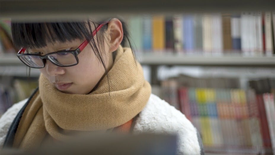 年輕人心底裏有什麼矛盾？（Shutterstock）