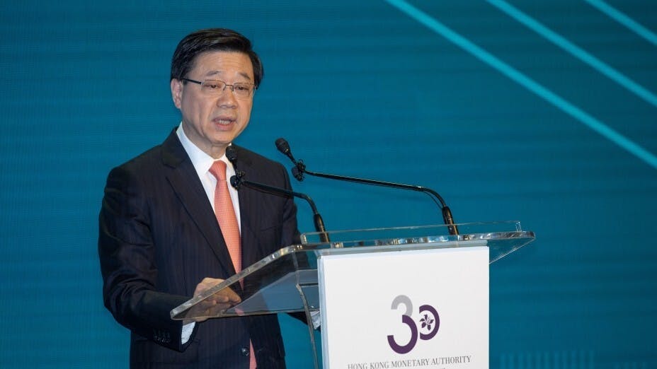 深信在行政長官及愛國者團隊的帶領下，香港定能從由治及興邁向欣欣向榮。（亞新社）