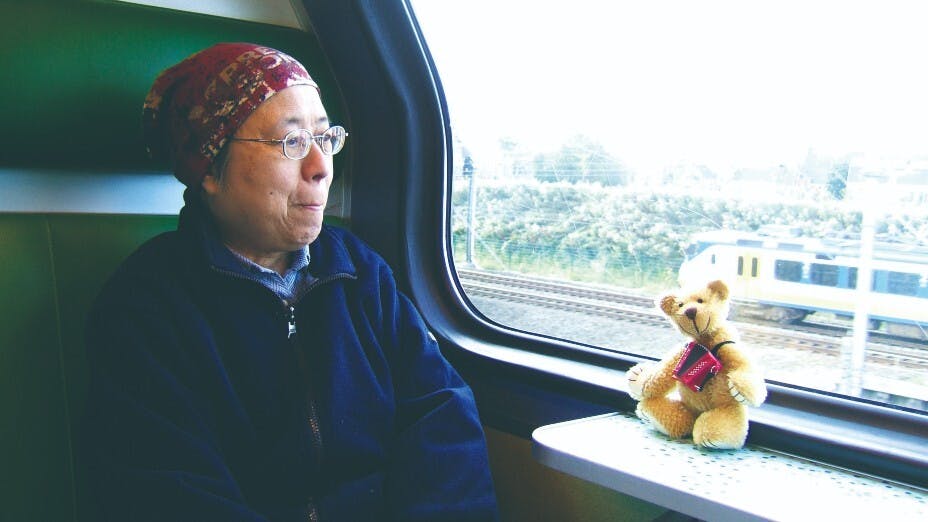 2005年西西和黃飛熊坐「歐洲之星」火車，展開她的歐洲之旅。