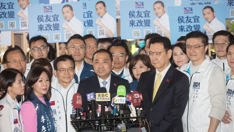 更不幸的是，台民的主流已不再認同大中華的傳統，藍營再拼恐怕也不會贏。（亞新社）