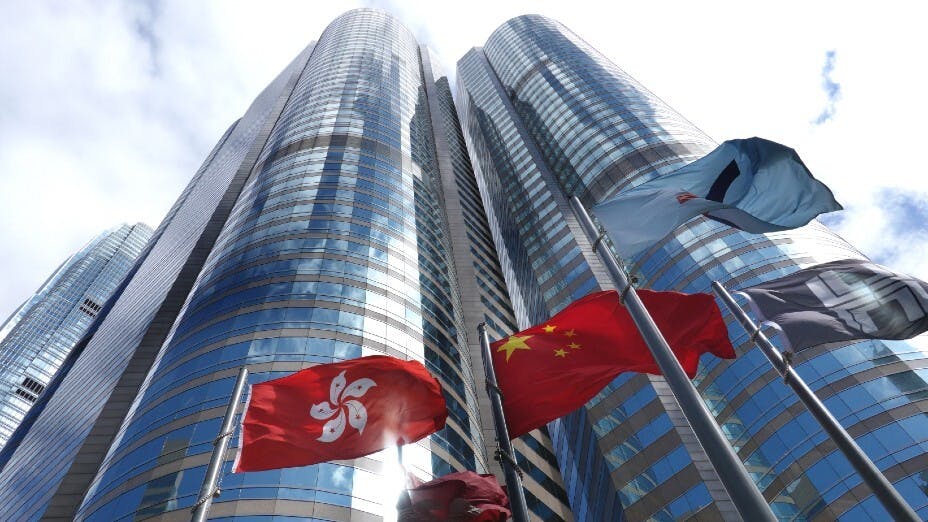如果中央撤銷深圳和香港的防火牆，卻在香港和外國之間建築新防火牆呢？（亞新社）
