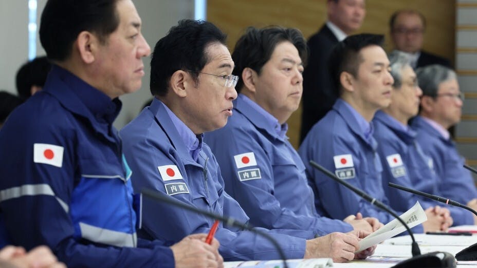 日本發生地震，自民黨被罵為棄民黨。（日本首相府）