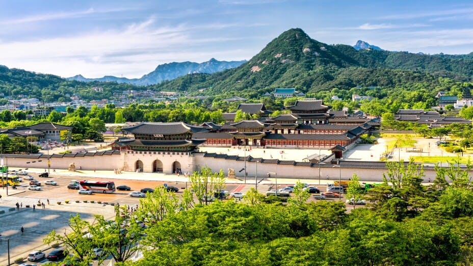 北嶽山的山上有不少岩石嶙峋，中州派風水視之為凶煞之氣。（Shutterstock）