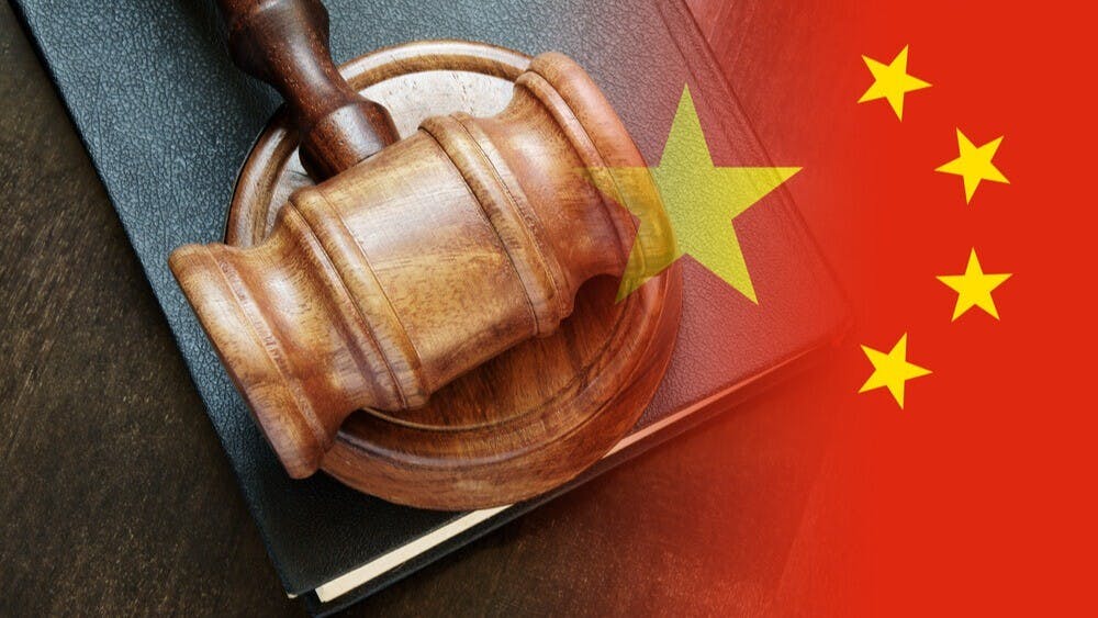 值此《刑事訴訟法》再修改之機，是時候取消非律師辯護人了。（Shutterstock）