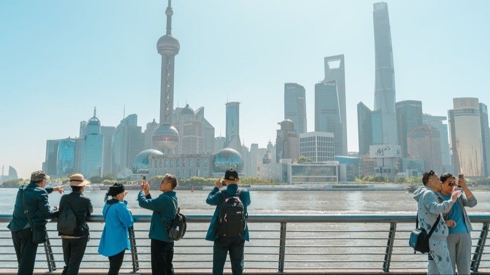 企業的成長，從來不是一條筆直向前的道路，而更像是一條充滿波動與拐點的演化曲線。（Shutterstock）