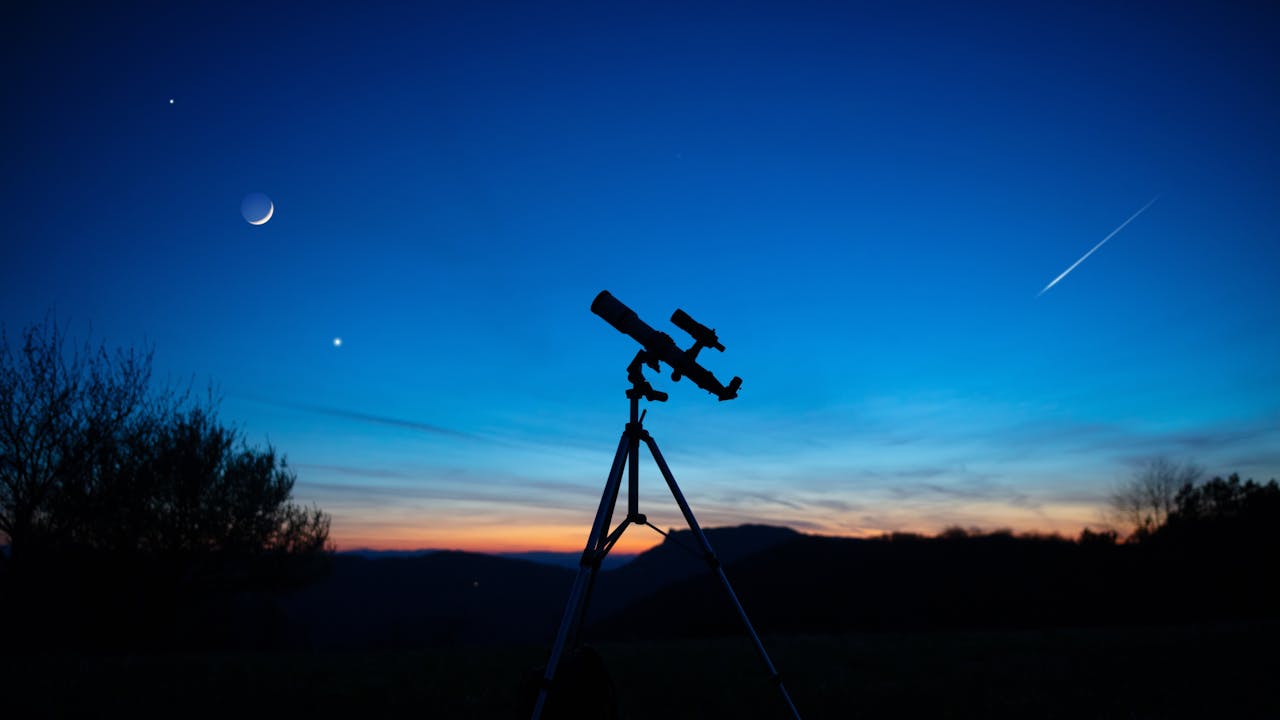 從天星的角度，和談雖然開啓，但是戰爭還會延續至8月。（Shutterstock）