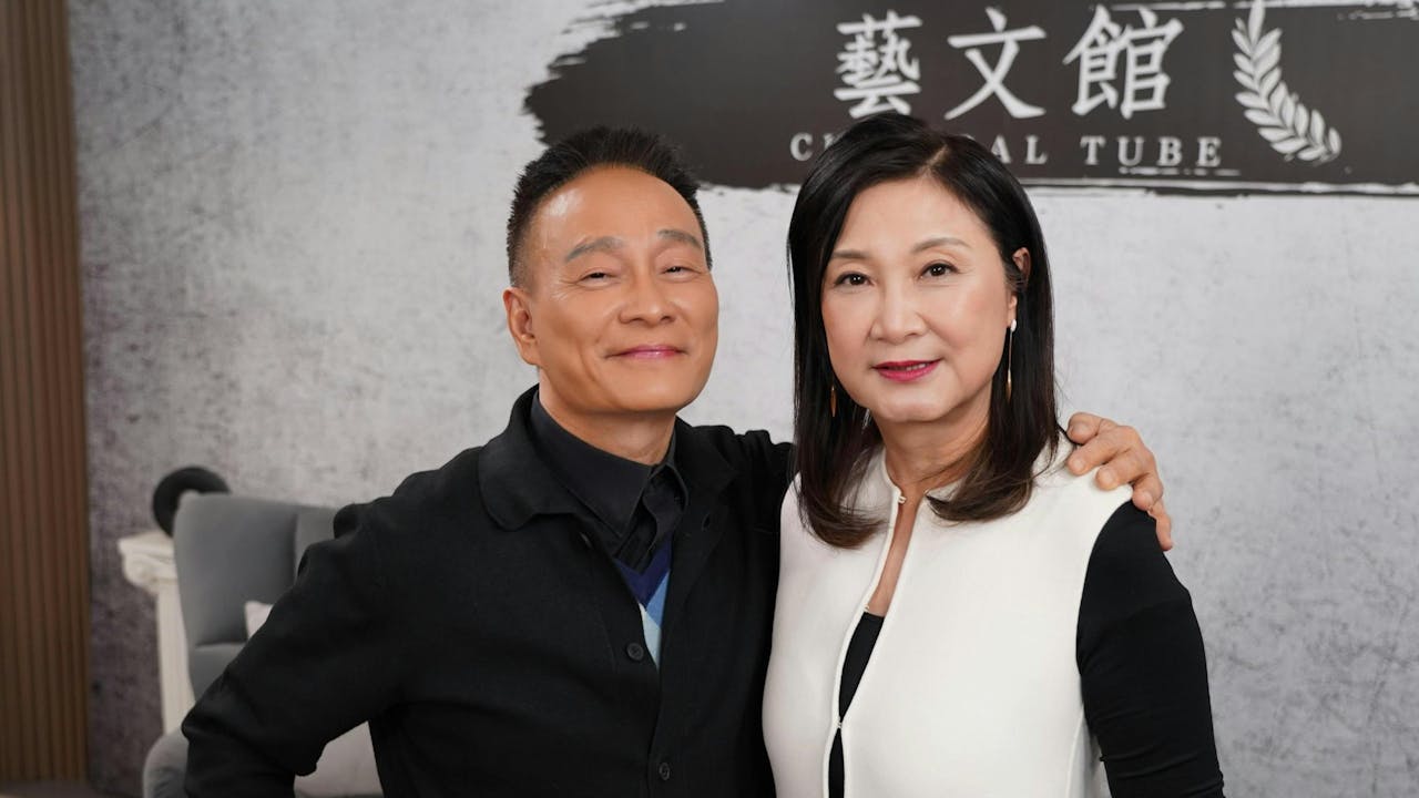 季玉年（右）多年來，給作者（左）最大的啟發是她那「拿得起，放得下」的豪氣。（作者提供）