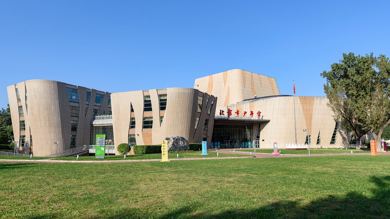 少年宮把我國傳統的優良文化技術，融入到學生的學習活動之中。（Wikimedia Commons）