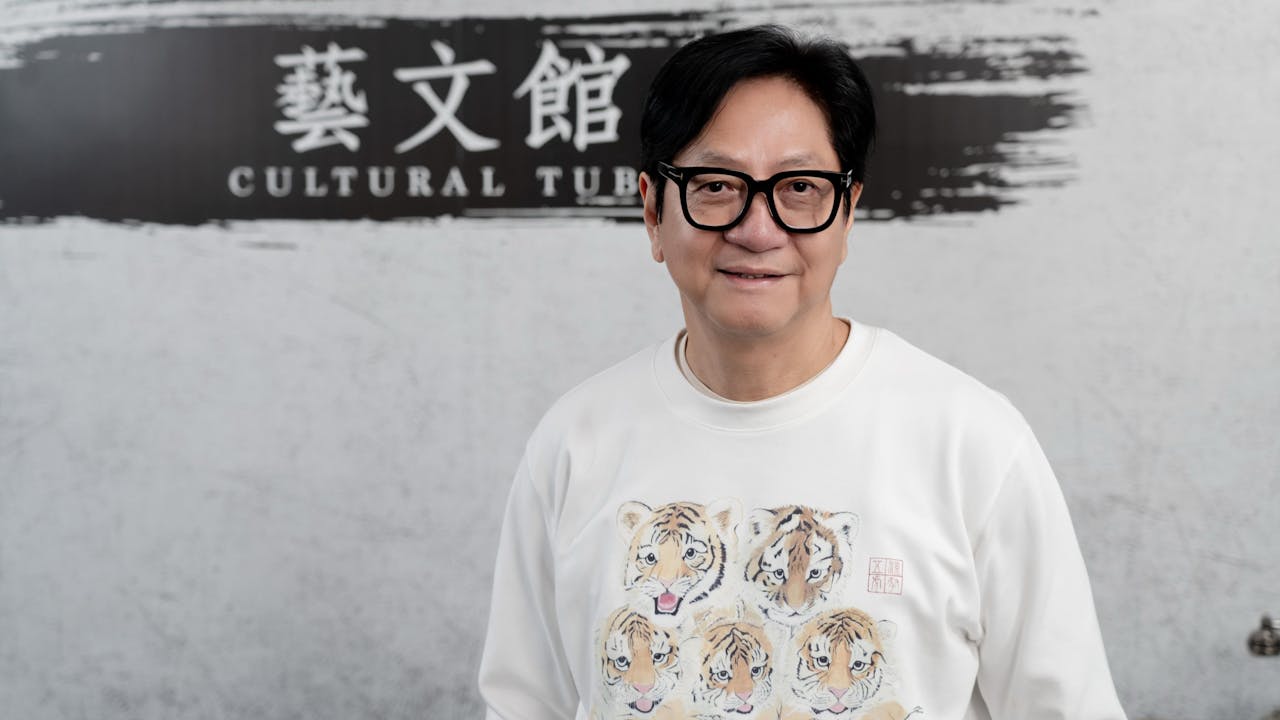 陳友的一生如被凜冽寒風吹打的過山車，顛簸迂迴。