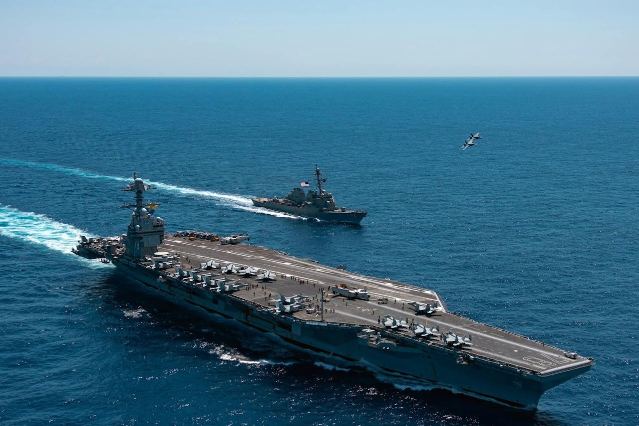 航母世代對決：中國「福建號」挑戰美軍霸權，戰力差距究竟有多近？ - Business Insider Taiwan