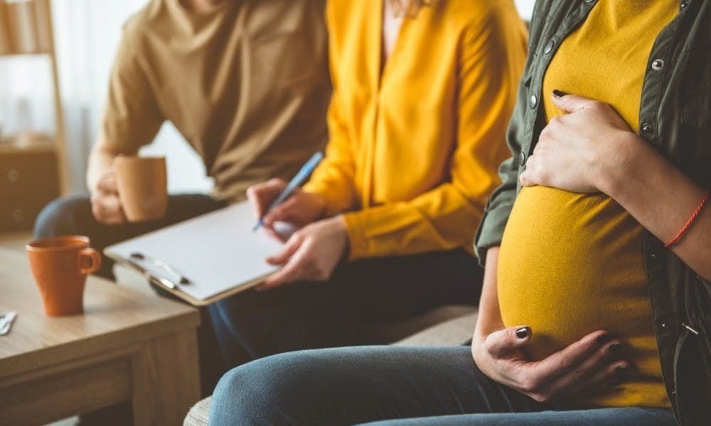 《孩子不是我生的？》：美國加州代孕親身經歷，雙方義務與財務如何保障？ - TNL The News Lens 關鍵評論網