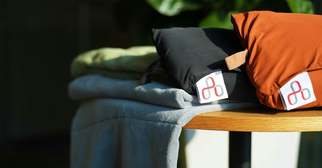 台泥股東會紀念品雙色蓋毯怎麼領？零股可以領嗎？領取時間？ - Business Insider Taiwan