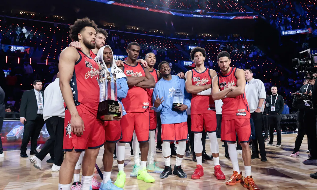 Nba 舞台 【NBA2025-26】把舞台留給想打的球員,新賽制全明星賽激盪出近年最佳緊張感 - NBA - 籃球 | 運動視界 Sports Vision