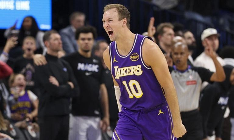 Luke Kennard「0.6秒奇蹟絕殺」！湖人隊邁向「人人都能投進絕殺球」的強大成長