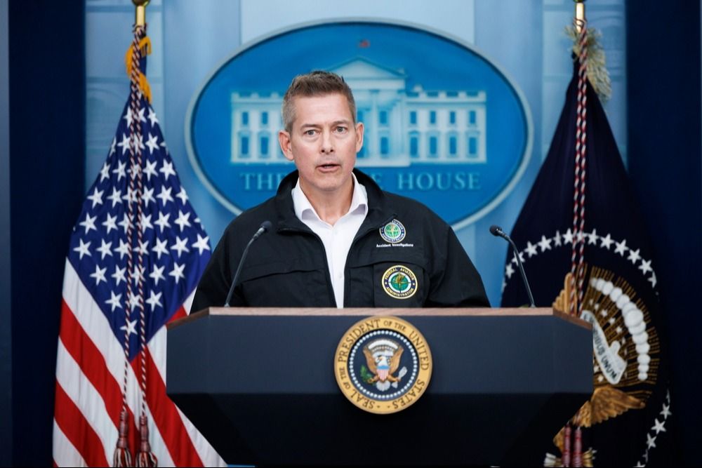 運輸部長肖恩・達菲（Sean Duffy）正努力加快新任航空交通管制員的招聘與培訓，因為該產業正面臨長期人力短缺。 |Photo Credit：Shutterstock
