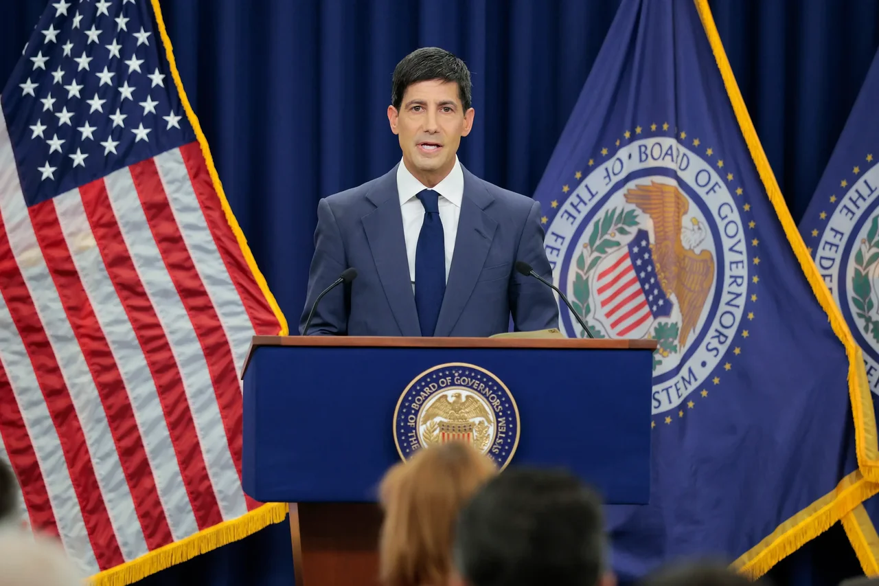聯準會新主席凱文・華許（Kevin Warsh）在接掌央行後的首場新聞發布會上向記者發表談話。Photo Credit: Chip Somodevilla/Getty Images