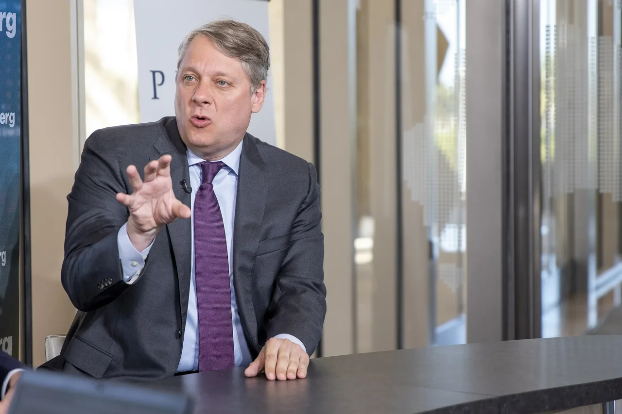 Photo Credit:PIMCO