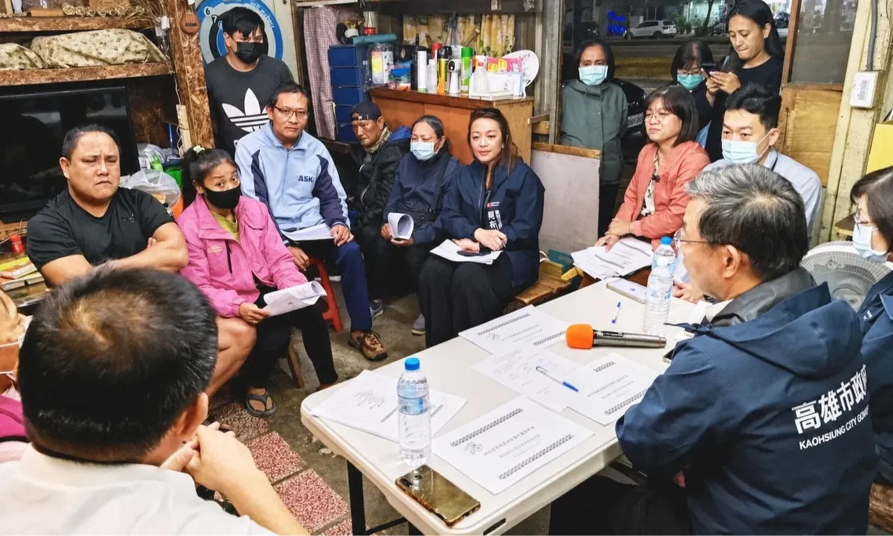 《高雄,緊緊緊》:一記拍桌聲,陳其邁如何解開亞灣拉瓦克部落26年拆遷僵局?