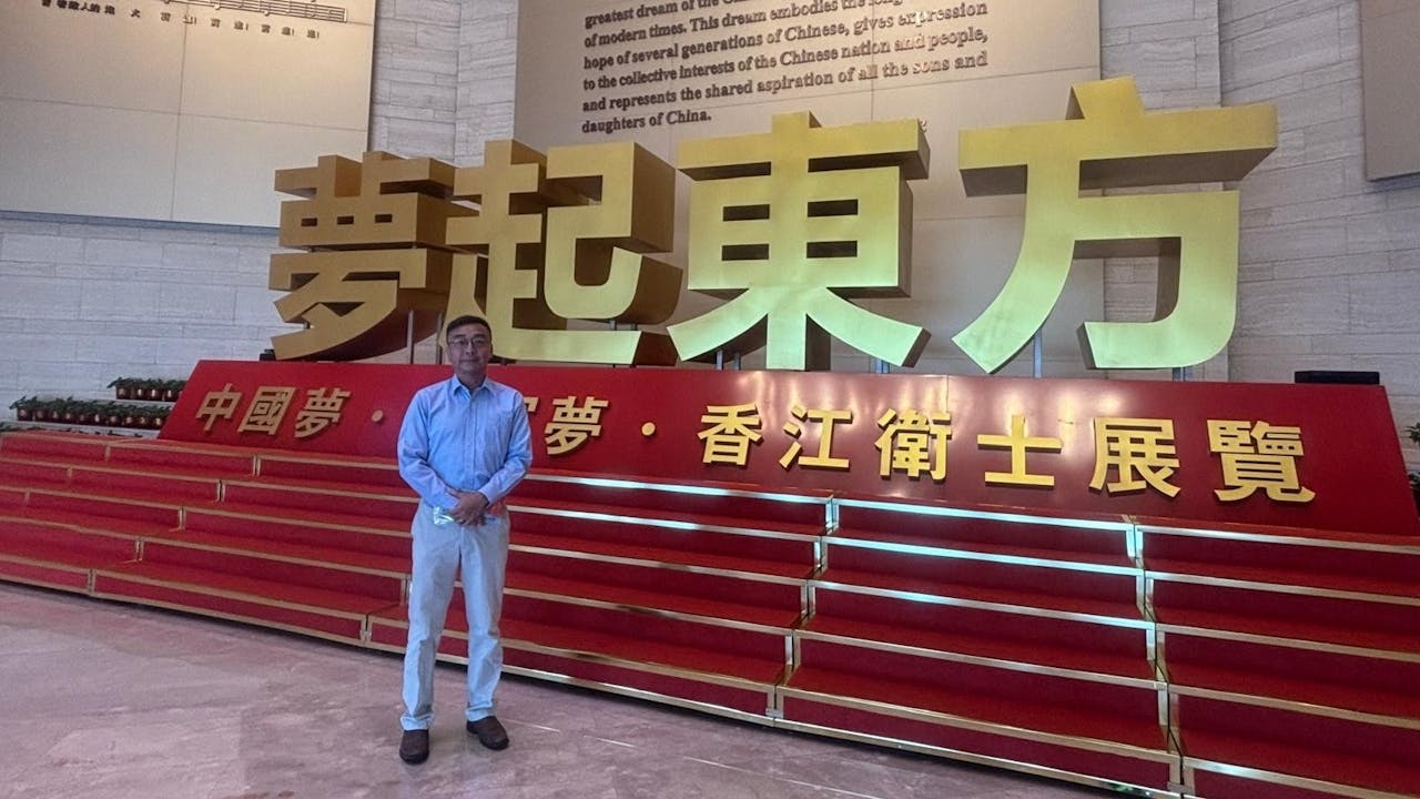 經這一次參觀，喜見國家繁榮昌盛。