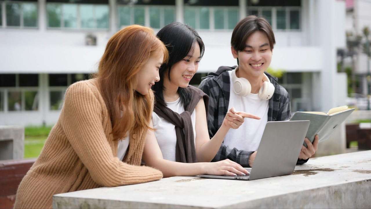 學生將從被動接受知識的學習者，轉變成為主動探索的認知航海家。（Shutterstock）