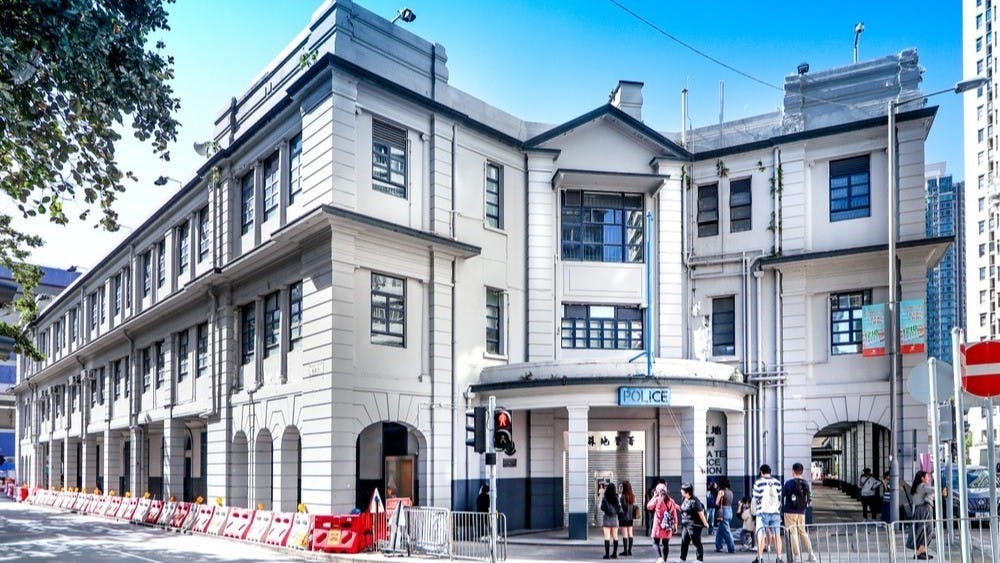 油麻地警署於1873年建成，是香港留下來數量不多的同樣建築風格建築物，確實值得參觀。（Shutterstock）