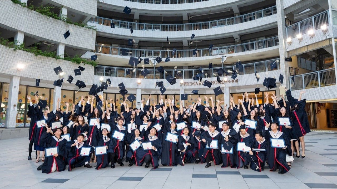 弘立書院今屆畢業生平均大學預科項目分數為38.6。（弘立書院）