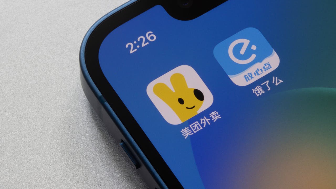 今日經濟內卷的濃縮模型，當下的平台外賣市場的激烈競爭就是活生生的例子。（Shutterstock）