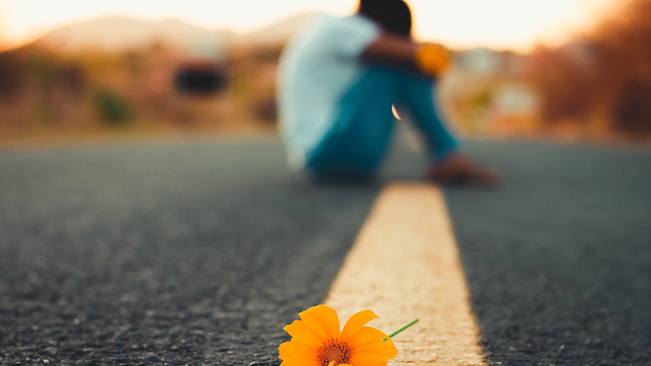 情緒病其實是一個身體及大腦神經所發出的反應性警號，顯示了身體所積聚的有毒壓力已超出了負荷。（Shutterstock）