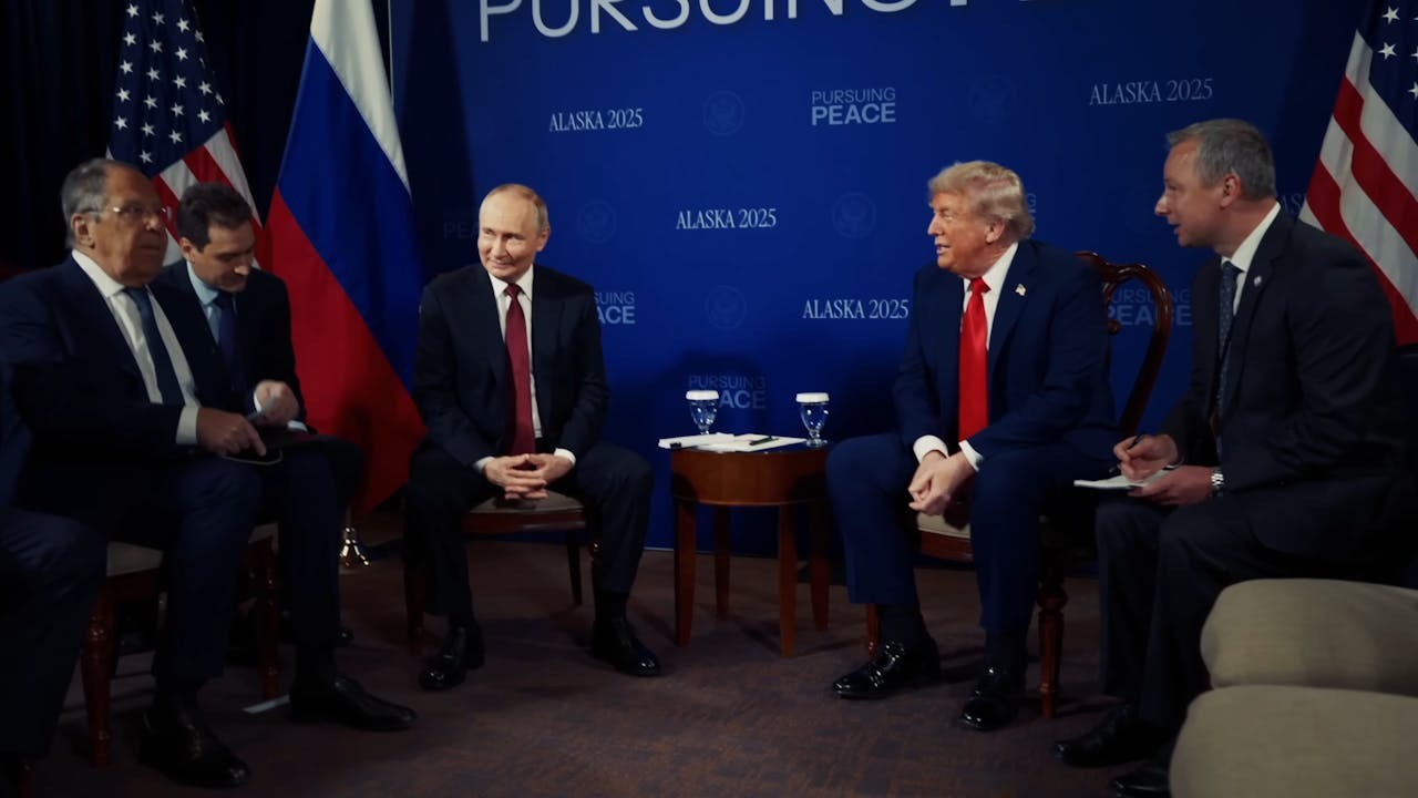 美俄峰會是一場政治表演，一次外交失敗。（白宮YouTube截圖）