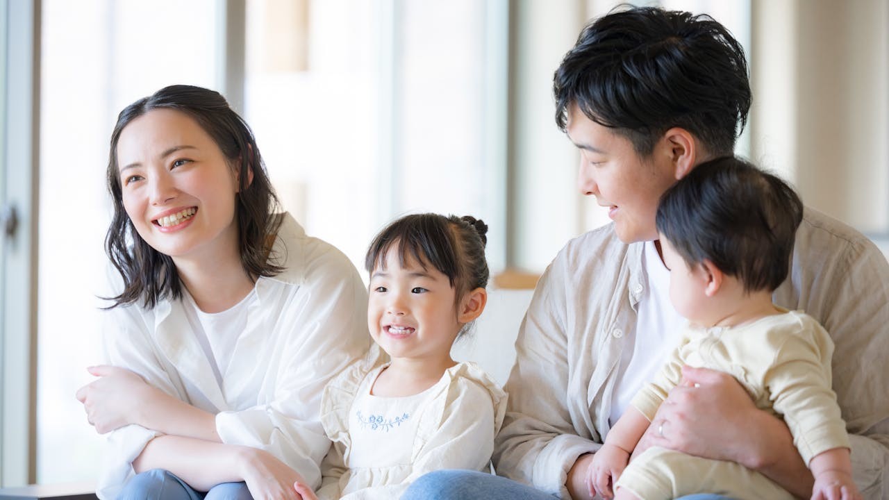 以良好的溝通入手，建立共同的幸福感，成為孩子邁步向前的一種力量，是我們的理念。（Shutterstock）