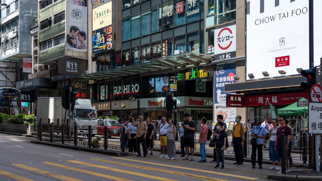 零售業與餐飲業的不景氣，與經濟興衰變化的關係不大，更多是受到行業自身的結構性影響。（Shutterstock）