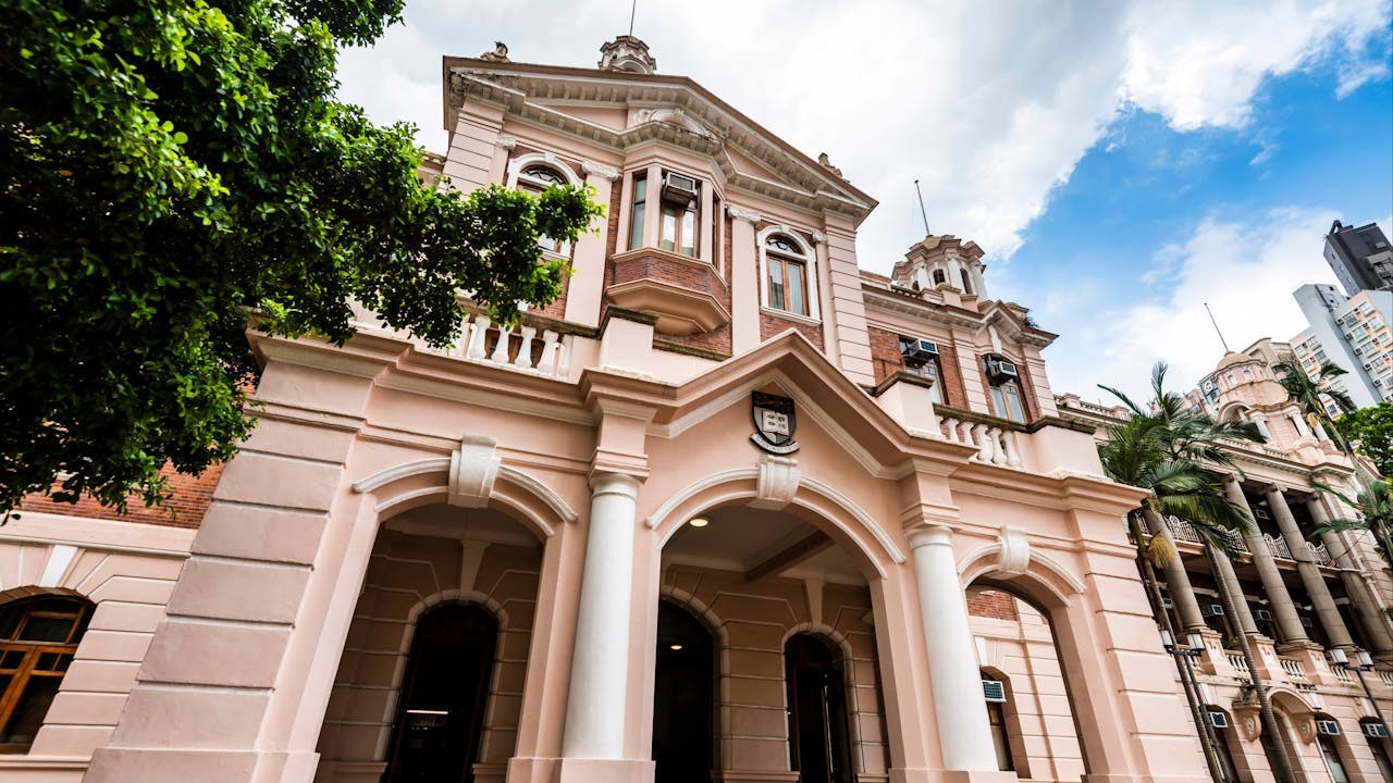 香港大學近年在課程設計、教學方法與學生實踐等方面緊跟市場趨勢持續創新。（Shutterstock）
