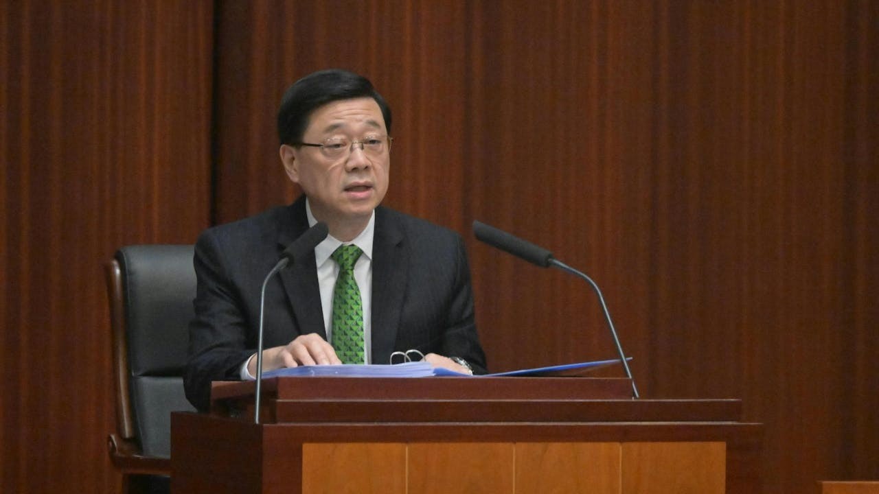 李家超說,今份《施政報告》是香港主動對接國家發展戰略、實現突破新局面的策略部署。(政府新聞處)