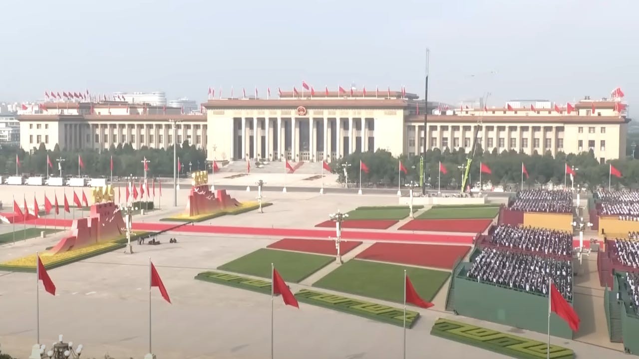 到了今次閱兵，中國是戰勝國及戰後秩序的維護者已成主要論調。（央視重播截圖）