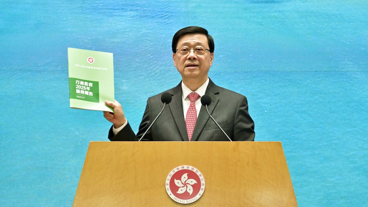 2025年較前三次提前發表《施政報告》，主要因為年底將舉行立法會換屆選舉，本屆立法會會期將提早結束。（政府新聞處）
