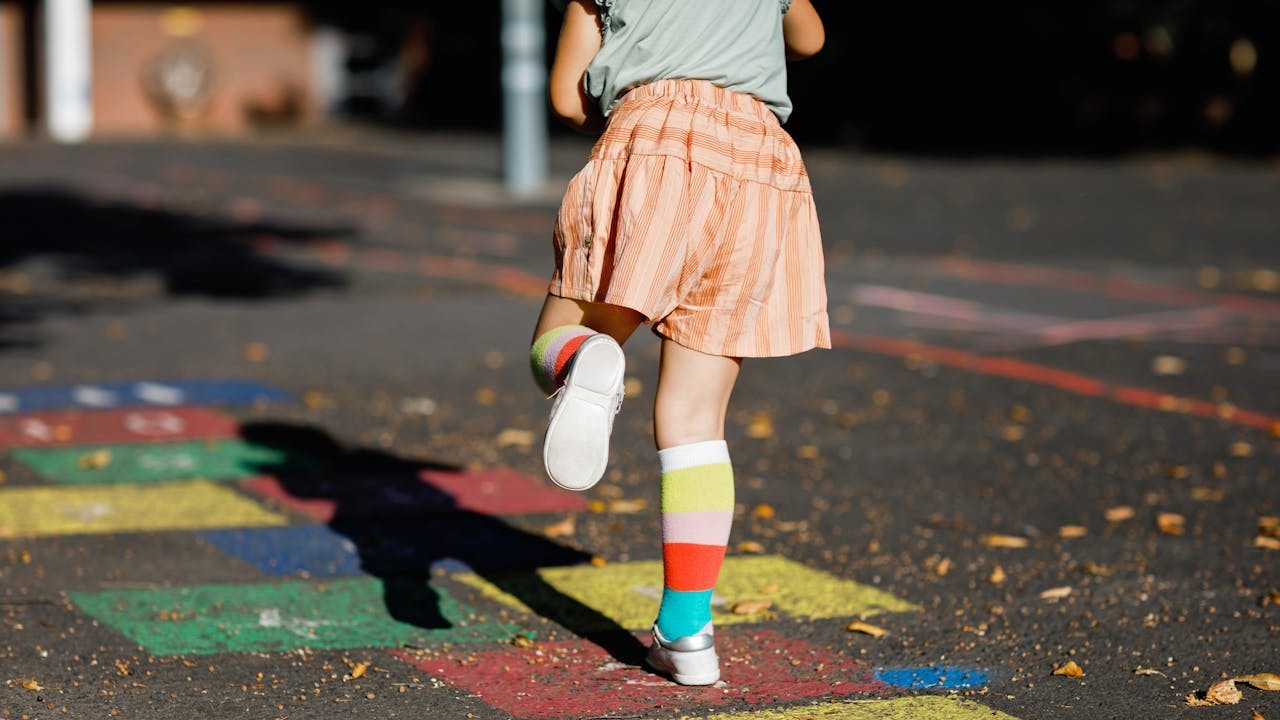 講座以誠實與好奇心為內容主軸──這兩大性格元素是孩子成長路上最珍貴的基石。(Shutterstock)