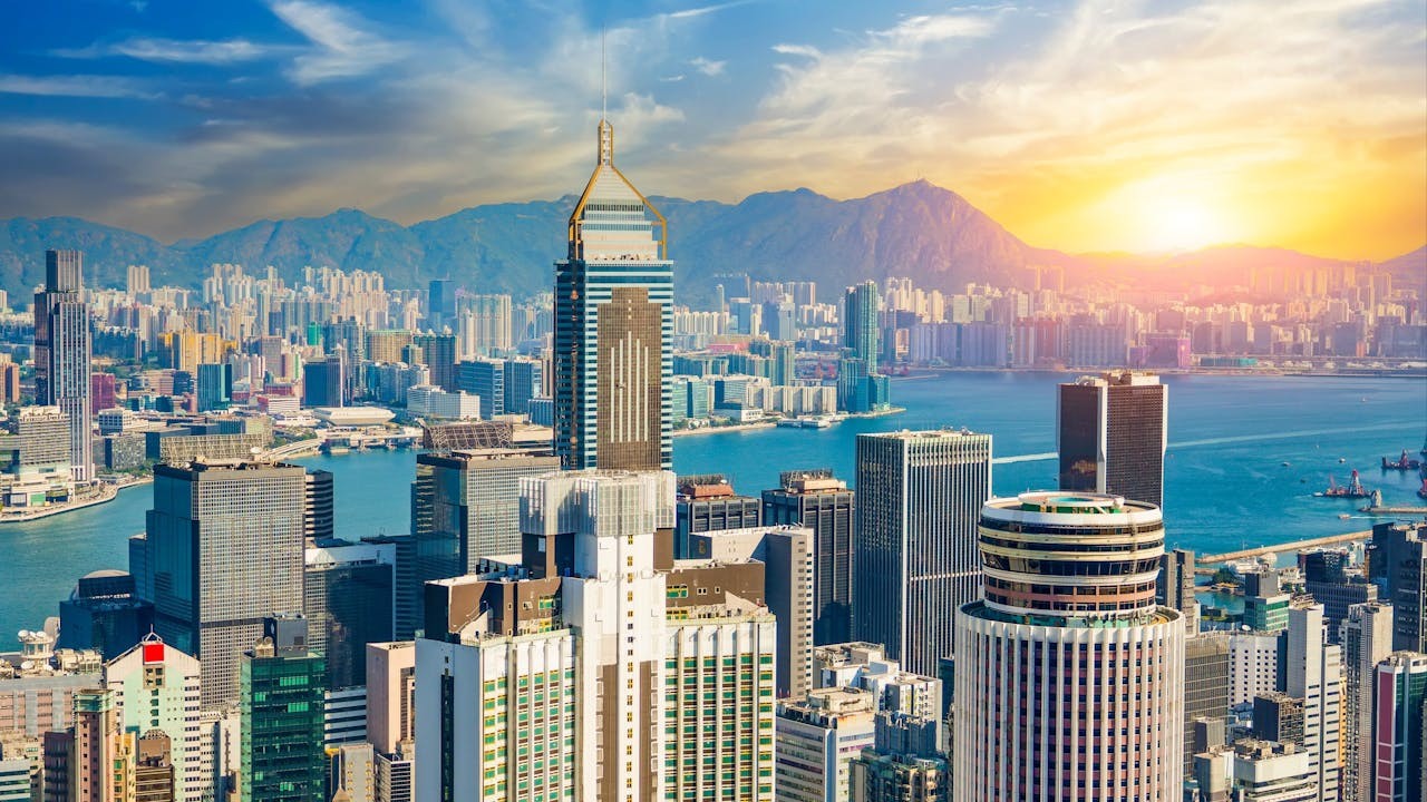 《排名》中，香港在所有三個人才競爭力因素均連續第二年上升。（Shutterstock）