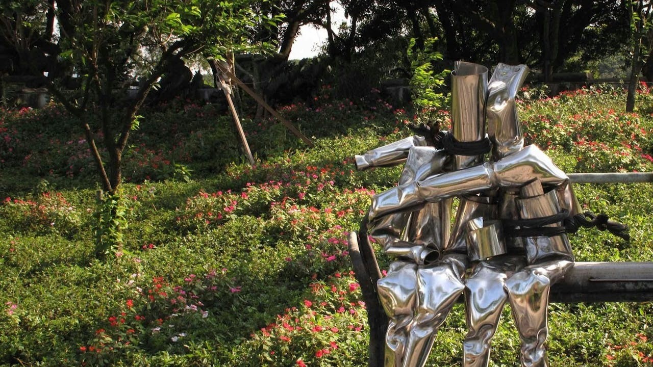 每當覺察自己有情緒生起時，就要立刻停一停，然後用心感受呼吸。（作者提供）