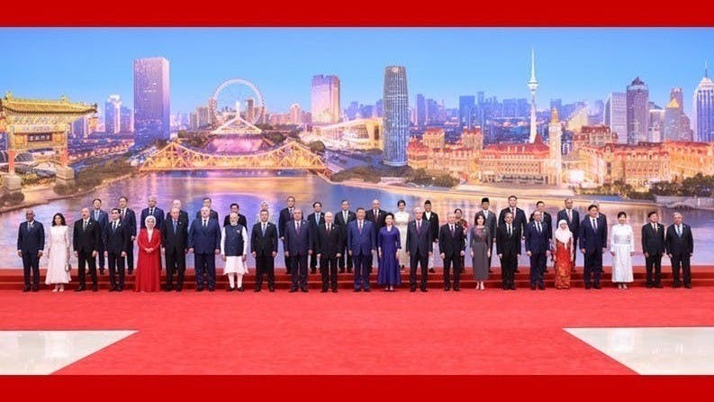 上合組織的成員國就包括了一些金磚國家成員，可以擔當起全球南方的主力軍，通過區域合作推動發展中國家共同走向現代化。（2025年上海合作組織峰會網）