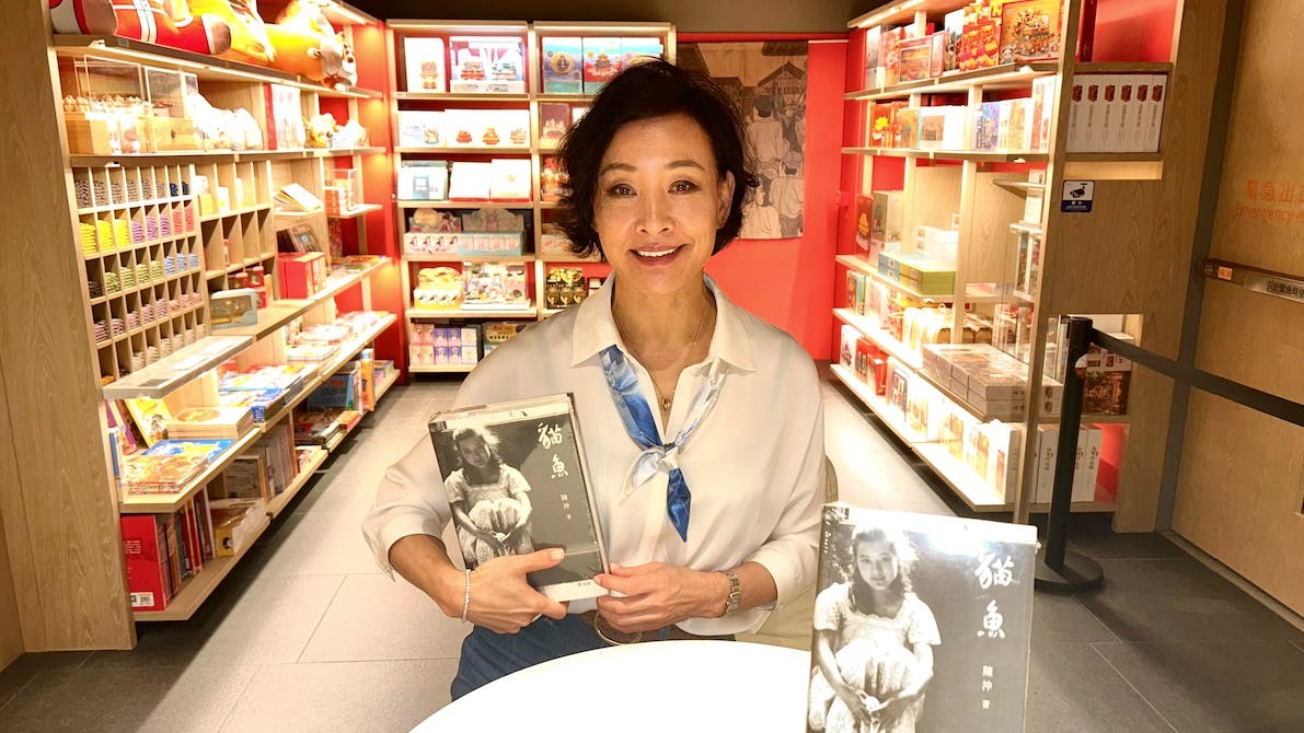 對陳沖而言，書寫帶給她安寧與快樂，讓她有梳理思緒、整頓情感的機會。