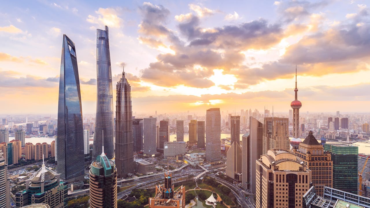 一個國家的現代化必須依靠經濟發展來驅動,但經濟發展是否成功則取決於這個國家現代化模式的選擇。(Shutterstock)