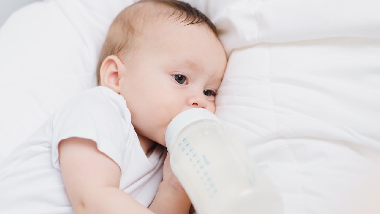 在1961年，港人的總和生育率是5.17。到了2023，跌至僅0.75。（Shutterstock）