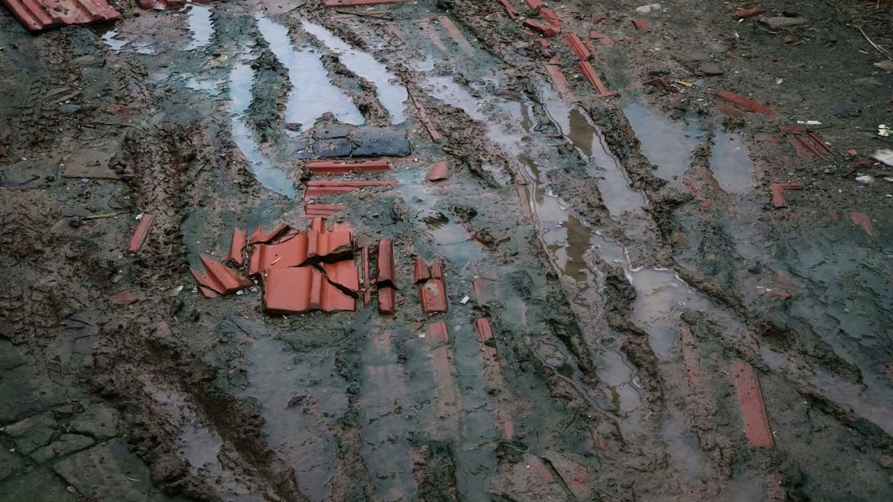 不是跟善知識一起修行，就一定有相同結果的。（作者提供）